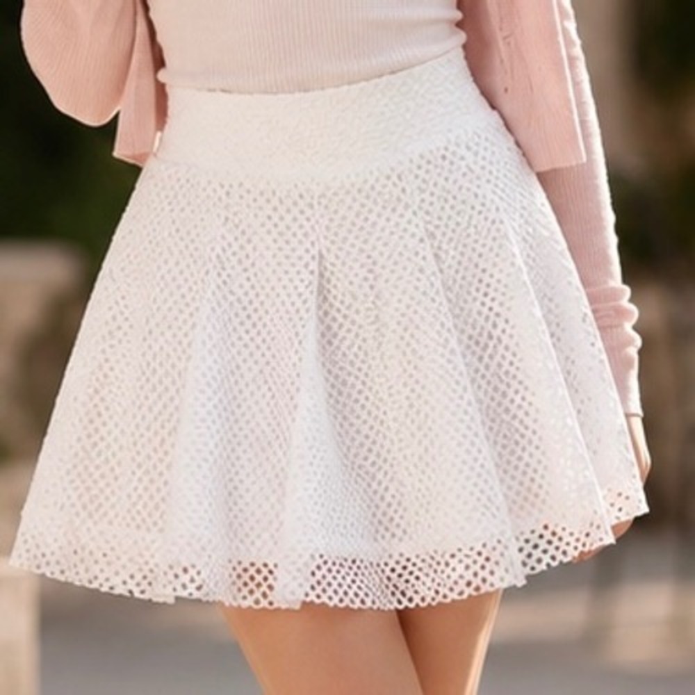 Banana Republic Mini Skirt White Knit Lace Pleated Tenniscore Coastal Preppy 4 - Picture 8 of 16